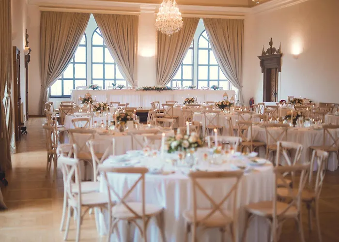 Guest house Zamek V Kostelci Nad Cernymi Lesy *